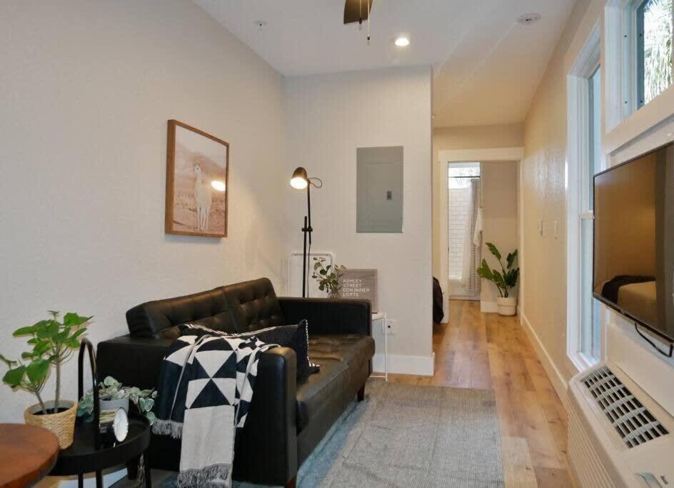 Hip Container Apt - 5 Min Walk To Tiaa Bank Jacksonville Luaran gambar