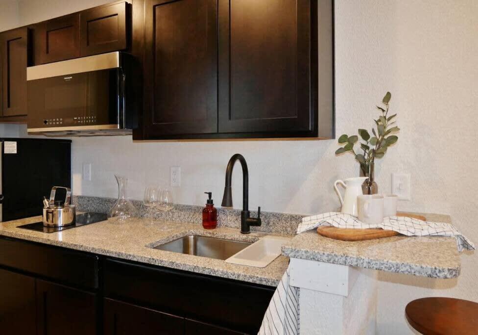 Hip Container Apt - 5 Min Walk To Tiaa Bank Jacksonville Luaran gambar